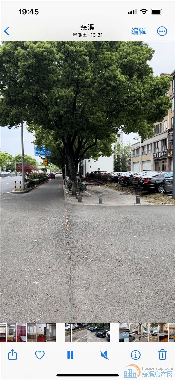 西站东边朝南国道店面二通二楼256平400万直接