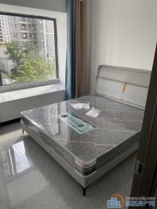 悦未来二室，包物业2800元/月