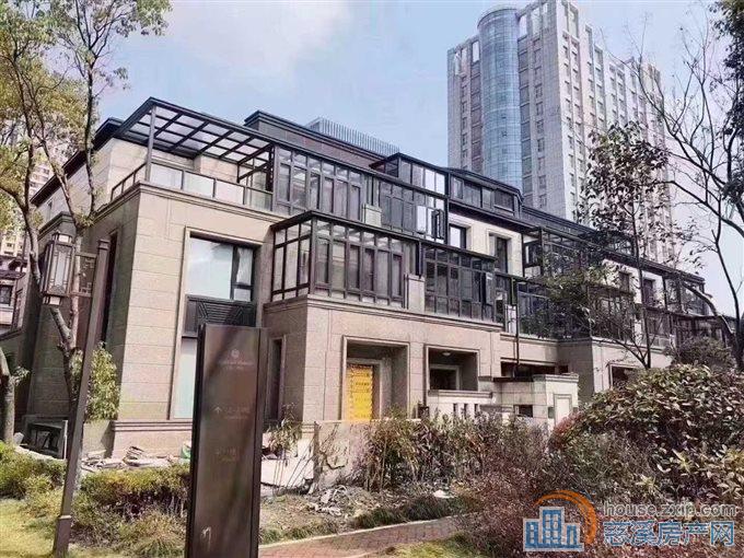 复地二期别墅189平车位408万