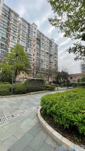 实验三小XQ房缔景湾电梯房带车位直接房源