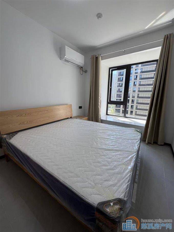 水映天成中上层一室一厅首次出租2000元