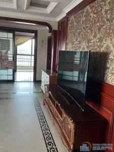 捡漏高丰家园155平边套带大车库精装