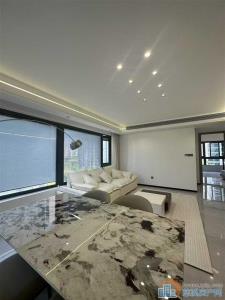 紫阙台3室2厅2卫全新精装修直接房源钥匙