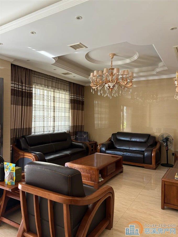 兴隆苑  三通三  精装修