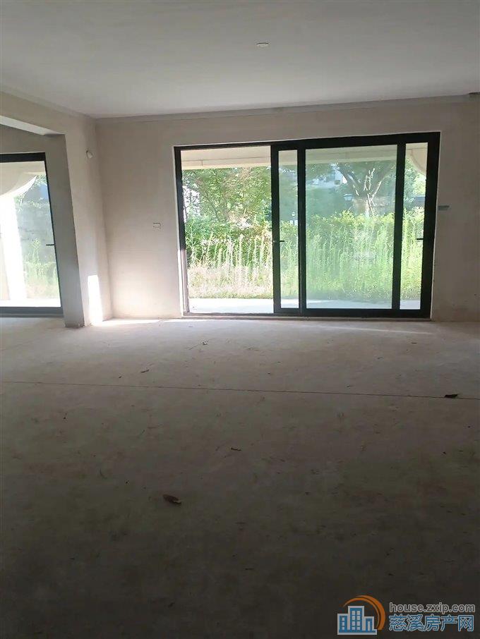 中海湖心半岛花苑   1复地下带花园车位