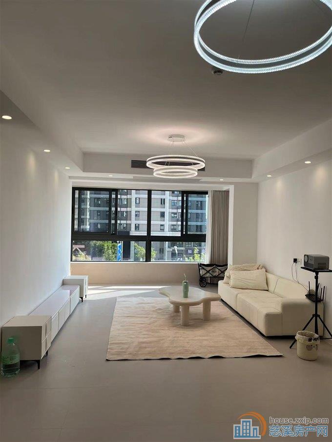 紫阙台119平精装修拎包入住195.8万