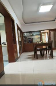   彩虹家园4室2厅2卫1阳