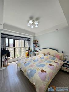 元亨雅园 103平 128万 精装 中层