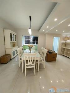 天和家园 三小 126万 送车位储物间