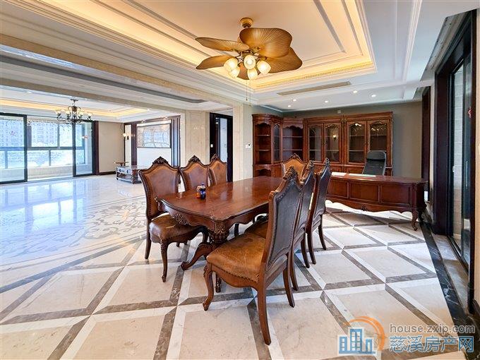 金地鸿悦   精装大平层 满五唯一