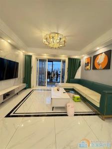 月桂府，142平精装4室100万超高性价