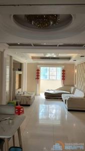 舜韵华庭123平方 送车库 储藏室