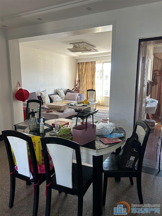 金山新村5楼100平精装修75万直接