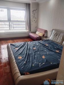 泰悦公寓1600元,钥匙在,直接