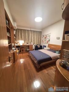 大通花园一期3楼急售送一个大车库