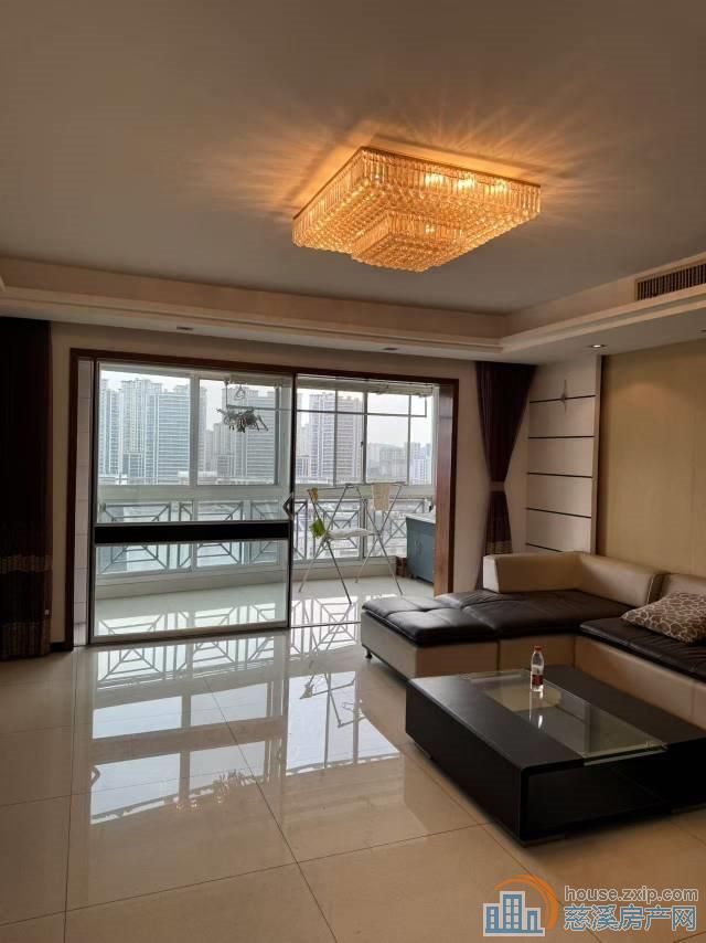 东方明珠小高层179平精装车位178万直