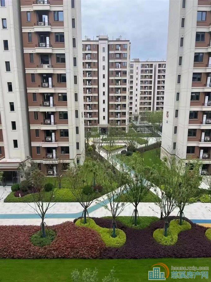 蔚蓝云图黄金楼层3室2卫精装修直接钥匙在