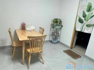 城东新村三楼65平新装修112万XQ未占