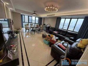 宁都华庭精装四室两厅两卫+衣帽间带车位