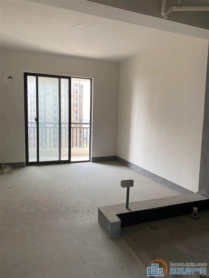 裕嘉小区 毛坯139平98万带车位