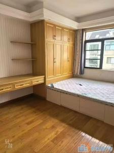 旦山雅筑电梯纯洋房138平精装165万