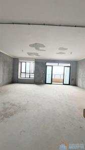 保利天悦湾花苑 198.4平 156万