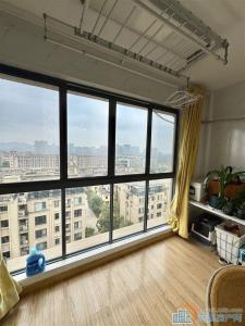 急卖 城西中梁泊景庭 中装洋房拎包入住