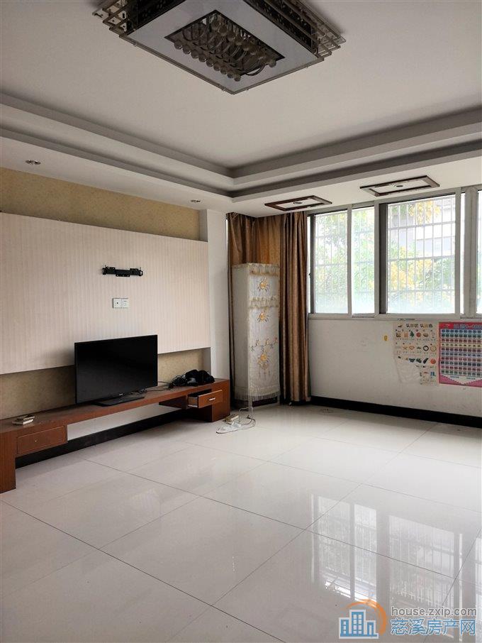 舜韵华庭 中装102平方48万带车库