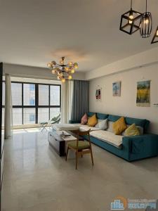 天悦湾花苑160平160万精装修