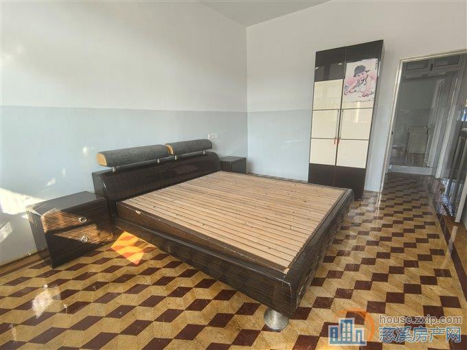 庵东镇人和街东街二室房