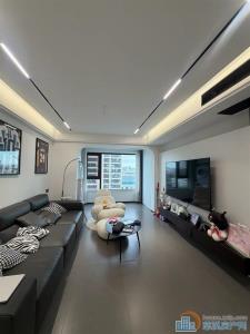 誉林府 114平 精装 楼层好238万