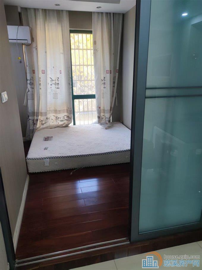 丽都苑多套三室二厅2800元及3000元