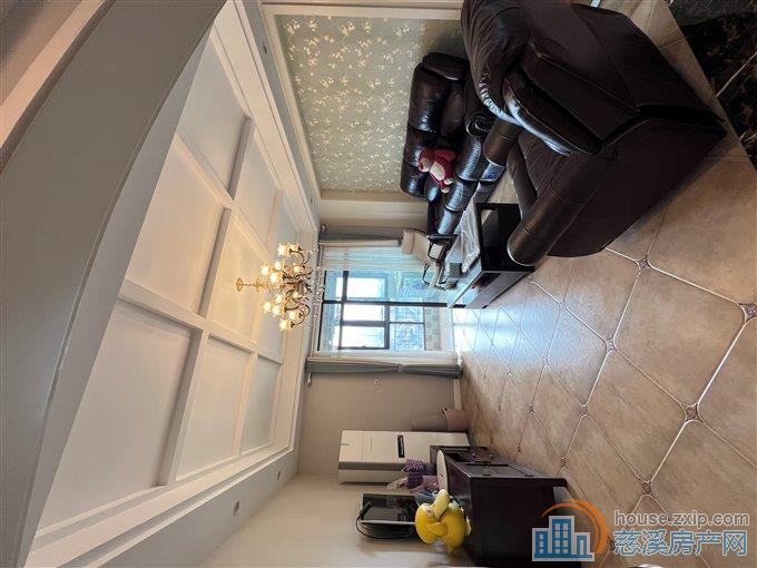 阳光城精装修带车位一口价209.8万直接