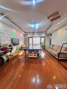 香樟苑148.1平精装自住送车库150万