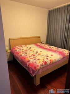 人和家园两室精装修2200直接房源钥匙在