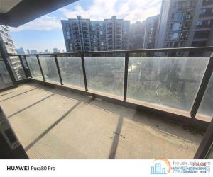 保利银杏小镇 中庭位置黄金楼层带车位