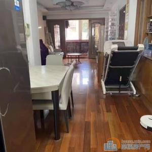 捡漏景和东区89平2楼精装可读书储藏间