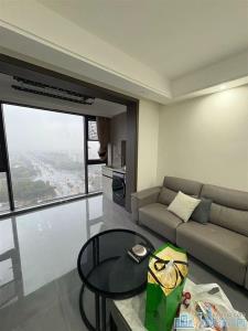 江滨之城 102平 158万 精装修