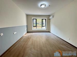 湖樾云著花苑172平240万四居室