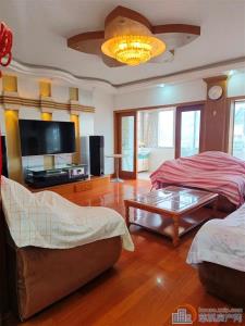 旦山苑 151平 149万 精装修