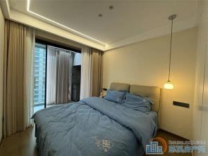 泊蔚 130平 全新装修 260万带车位