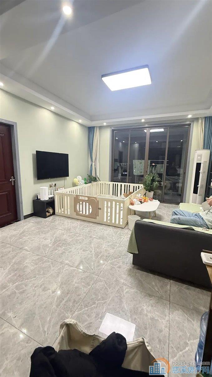 悦华府洋房 142平方235万带车位