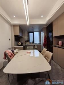 卓越湖樾云著花苑 豪装 地暖 明月书院