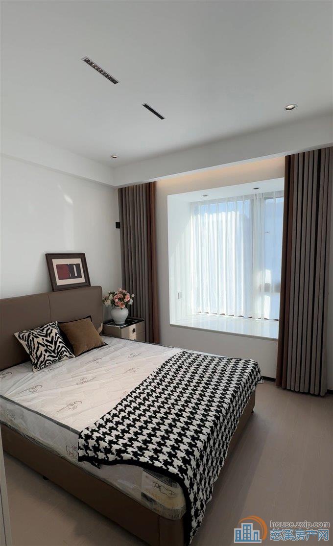 蔚蓝云图电梯洋房豪华装修3室直接钥匙在