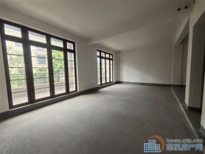 绿城御园 联排别墅送三车位 大花园