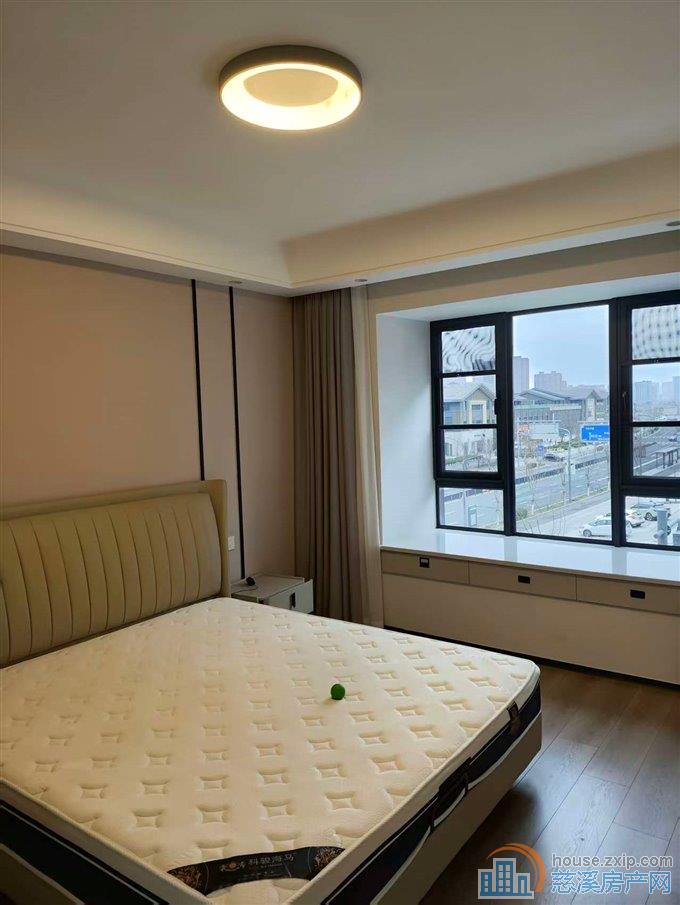 檀府东区 新河坊紧挨 双车位整租7200