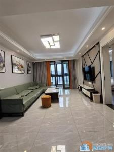 复地御溪雅苑 精装保养好 中间楼层