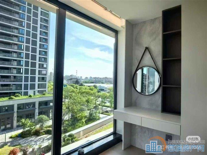 万固-臻悦府166平方豪装带车位358万