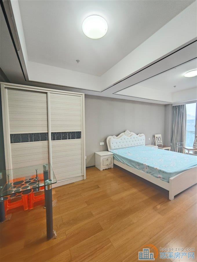 联盛广场电梯公寓53平精装修直接钥匙在