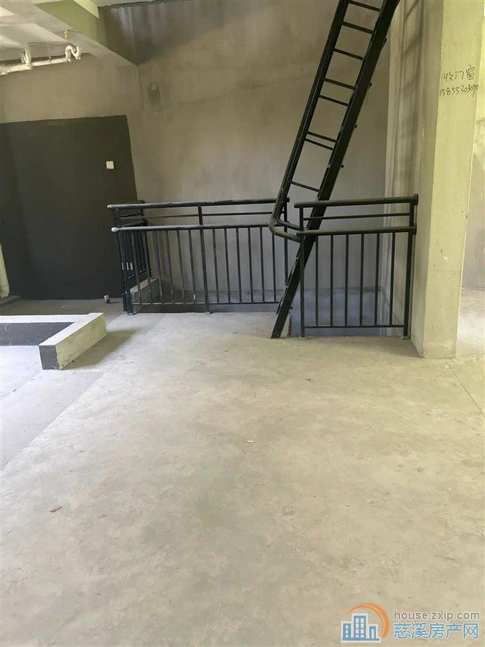 珑玥府叠墅 一复二带地下室带花园车位二只